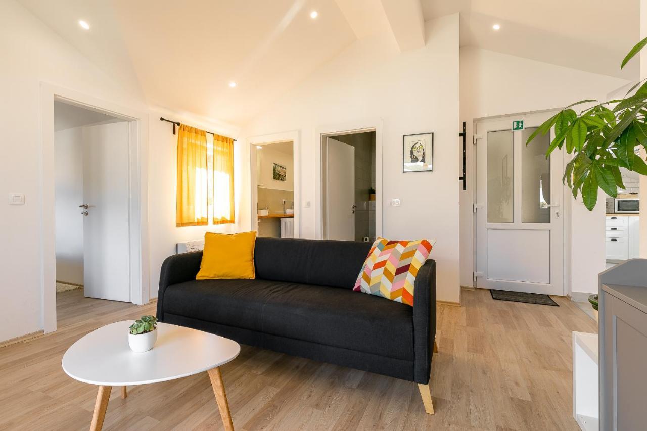 Apartment Karisima2 *